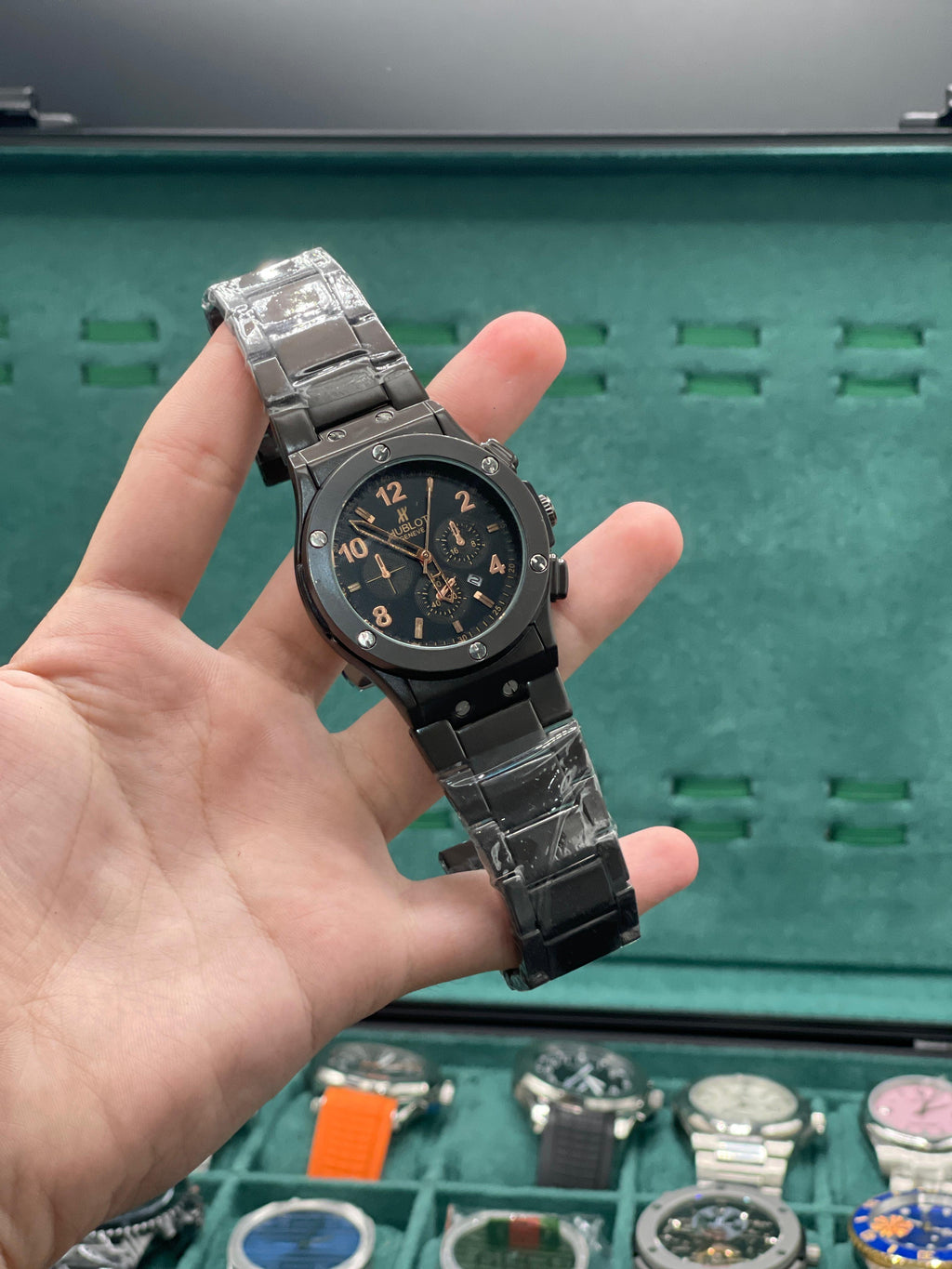 HB Black Chain Paired With Black Dial Watch 3499