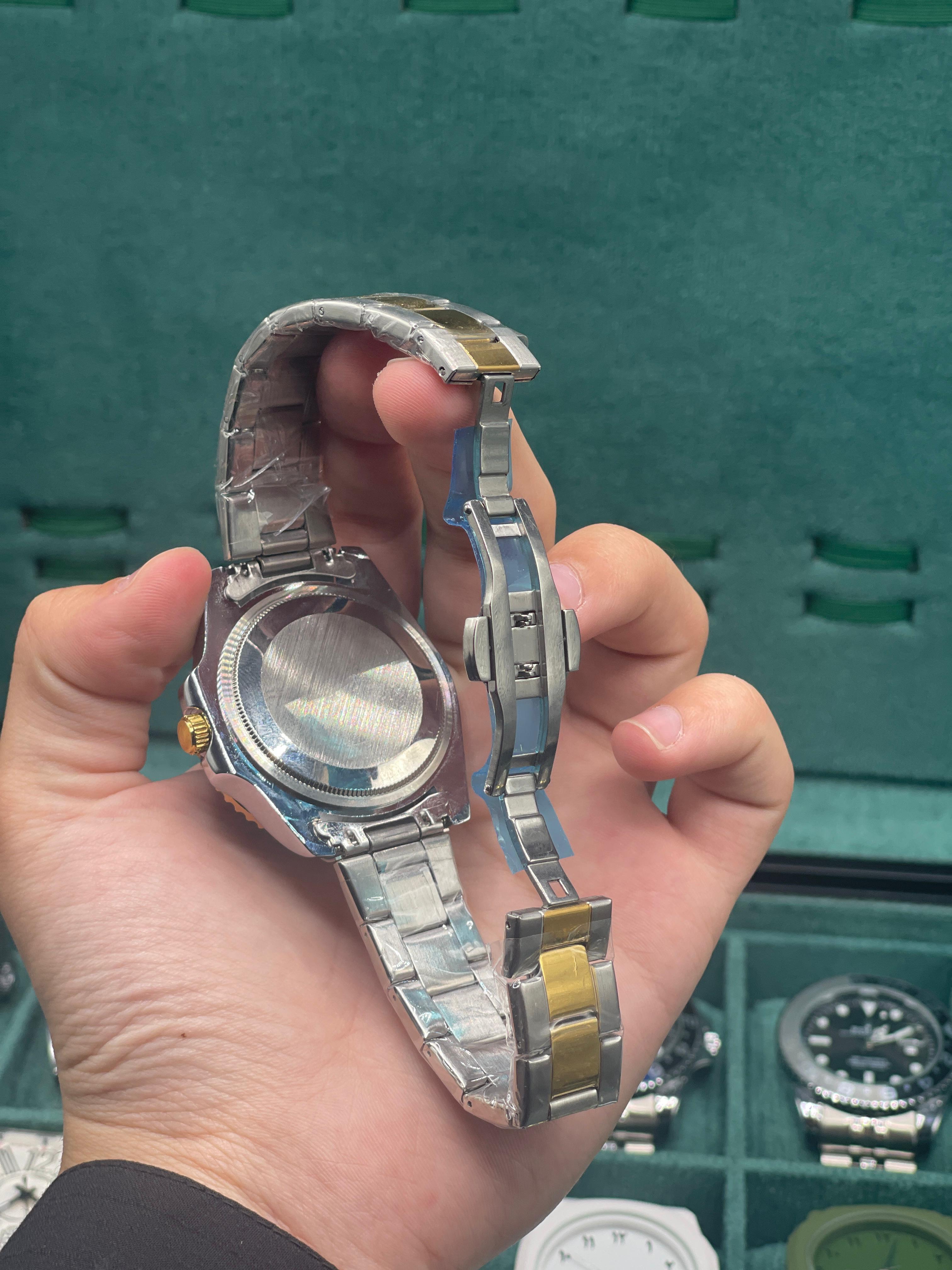 RLX Two-Tone Black Dial Diver Watch — Gold Bezel + Steel Oyster Bracelet Luxury Edition