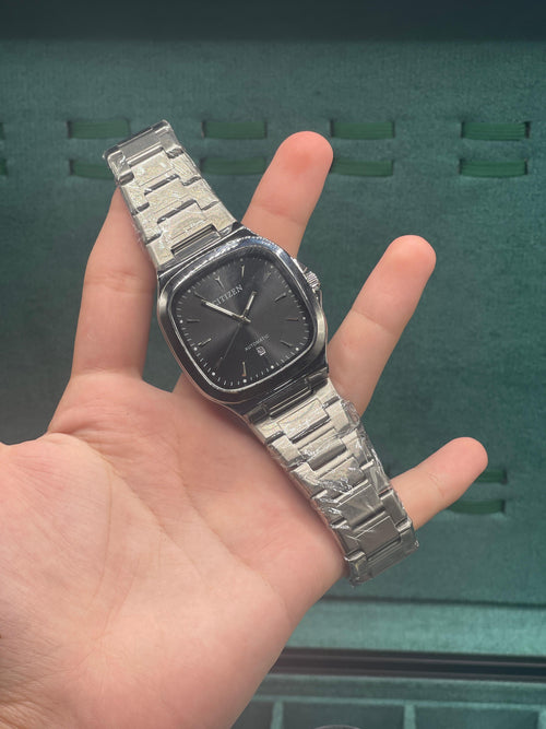 CTN The "Monochrome Square" — All-Black Dial + Steel Chain Clean Boy Watch