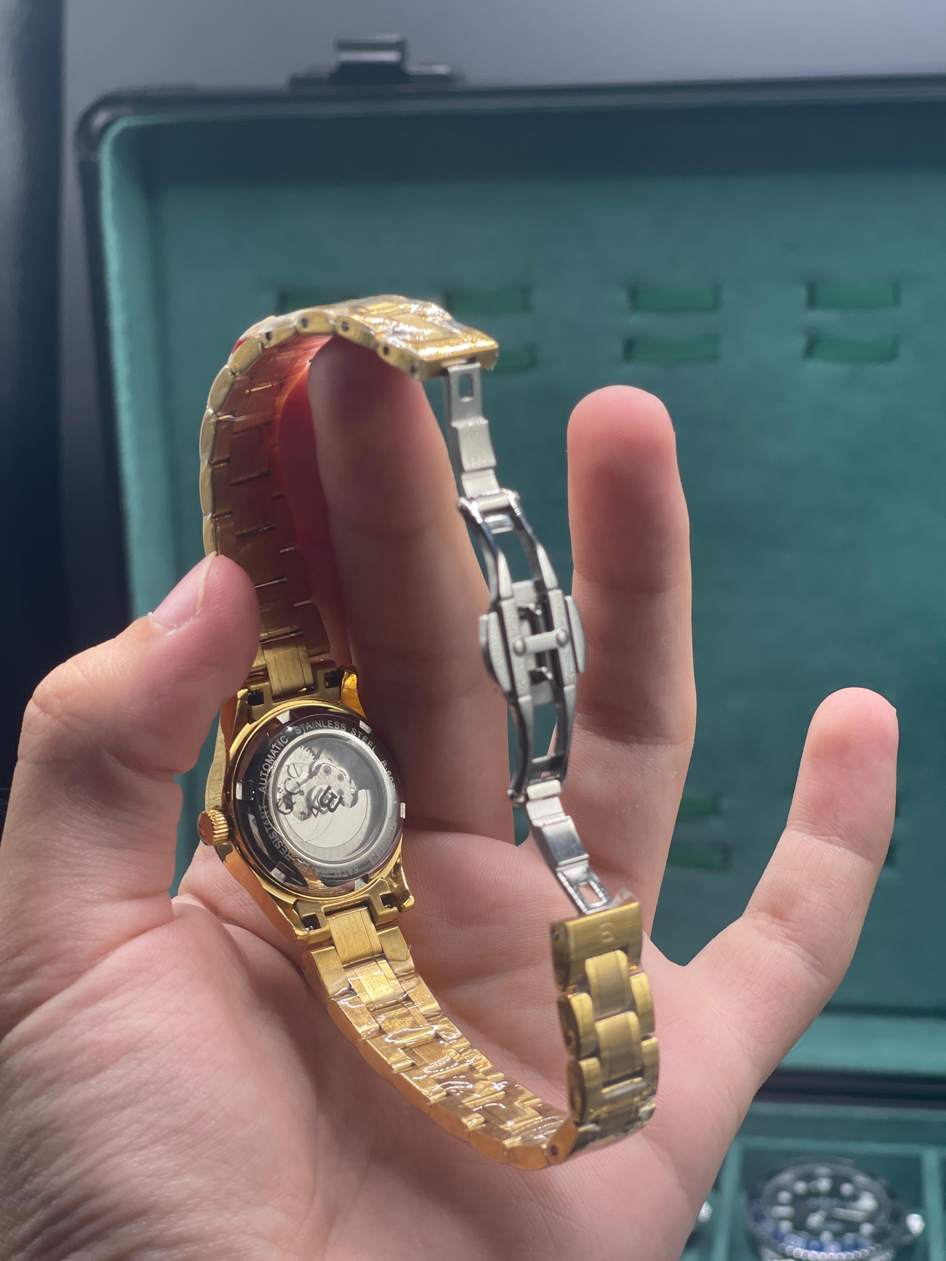 WM  Ladies Gold Black Dial Watch — Diamond Hour Markers + Slim Bracelet Luxury Gift Edition