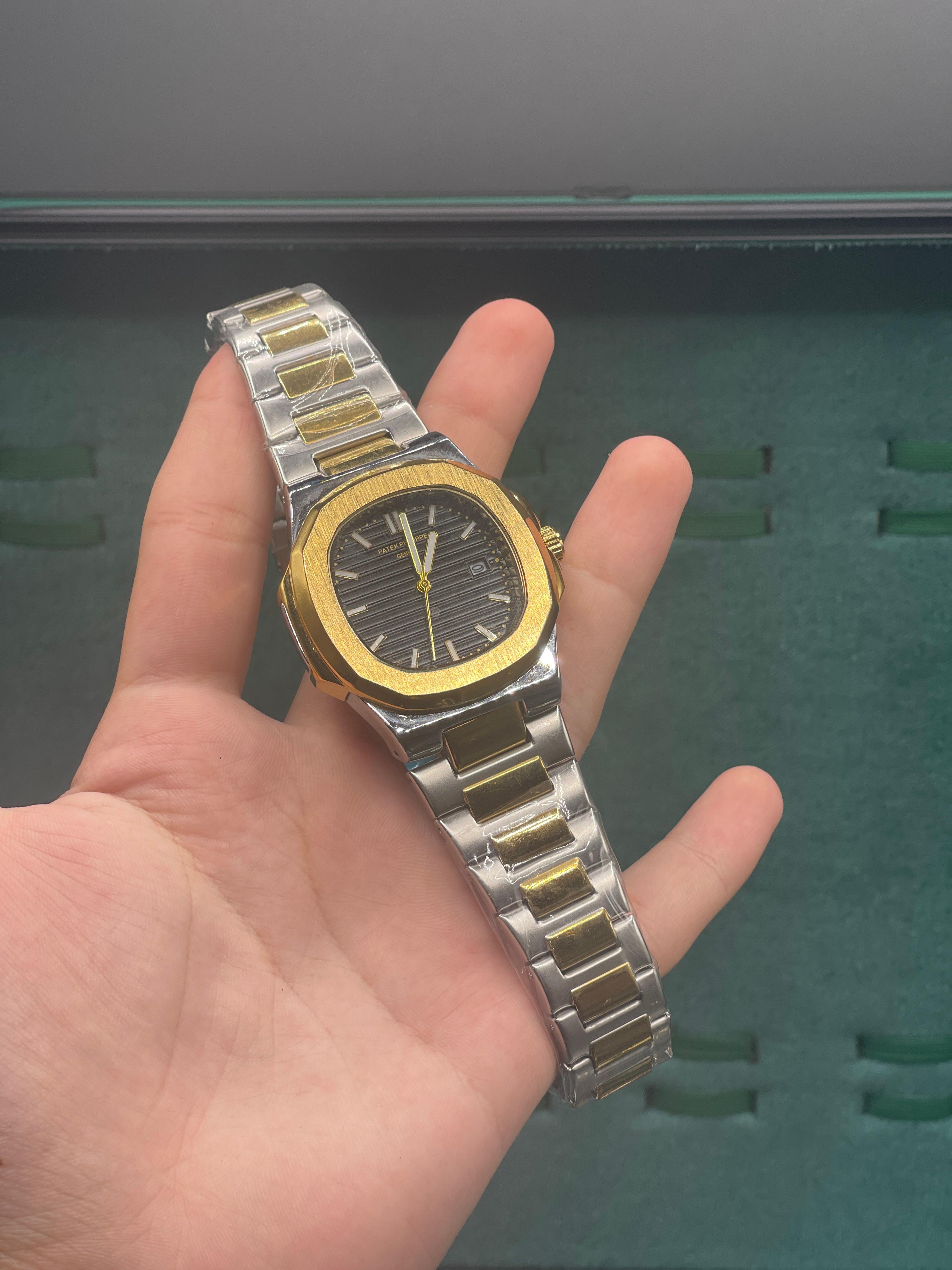 PTK Two Tone Luxury Sports Watch With Black Textured Dial With A Golden Bezel
